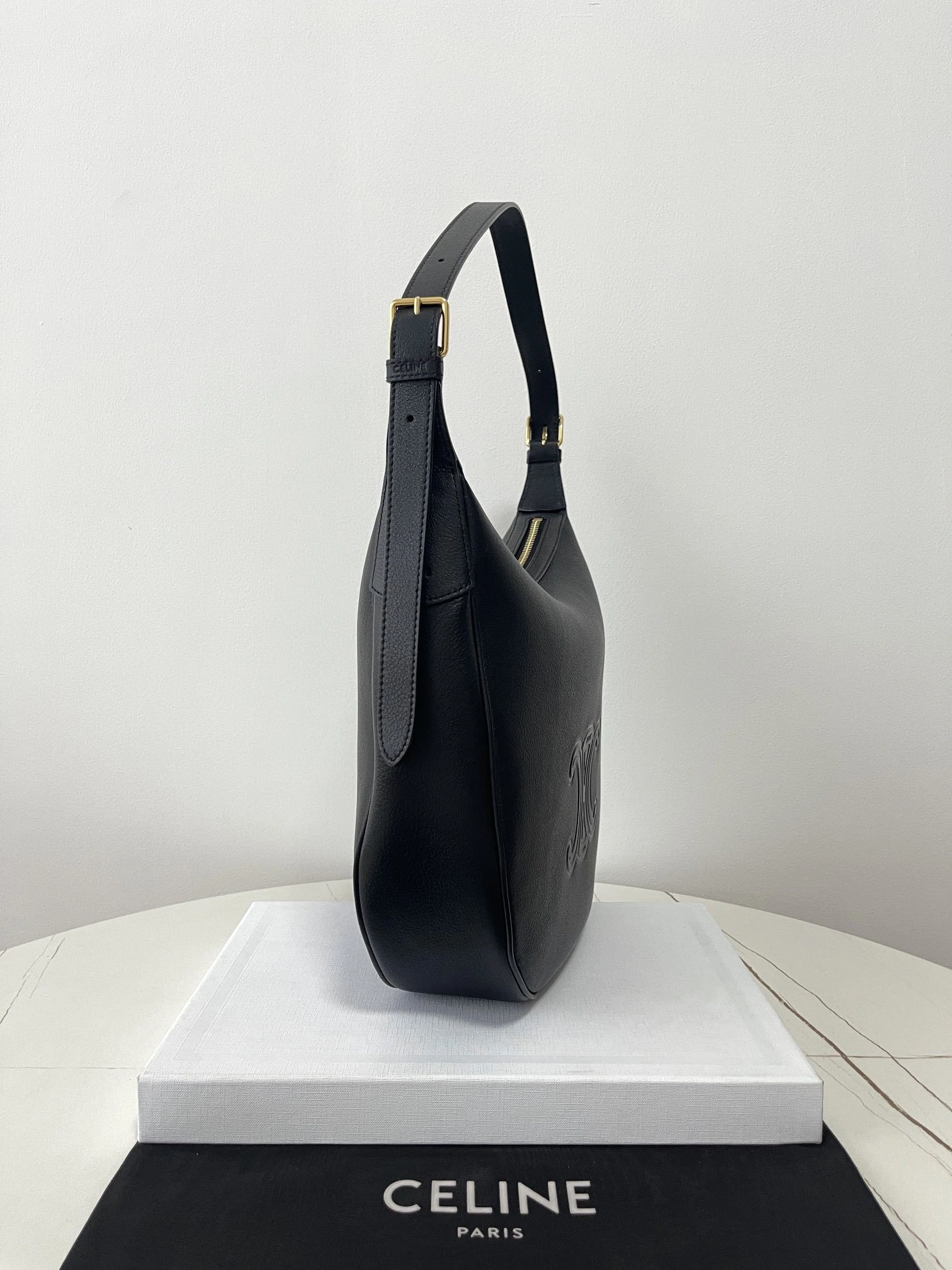 MOMO---114713FLH.38NO 114713FLH-38NO cowhide item:D-B806D1504